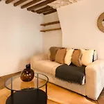 Apartament Typical Flat 4 Guests Neighborhood *
